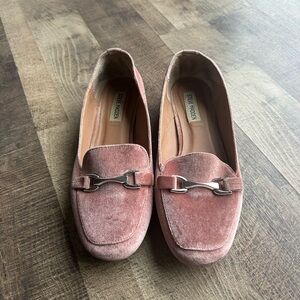 Steve Madden Blush Velvet Loafers